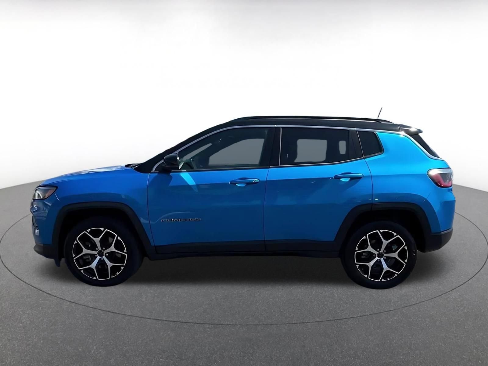Thumbnail: 2025 Jeep Compass - 9
