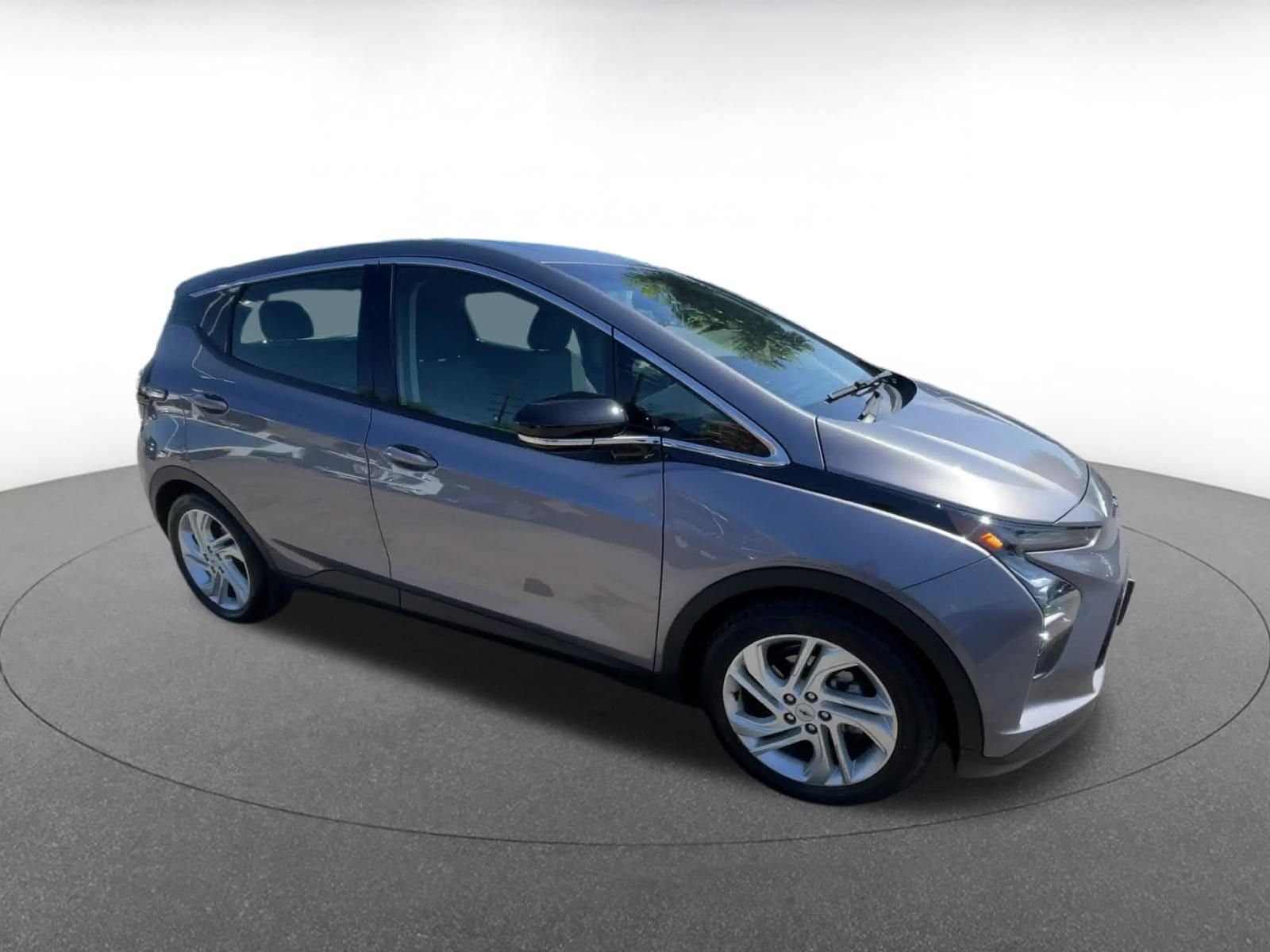 Thumbnail: 2023 Chevrolet Bolt EV - 2