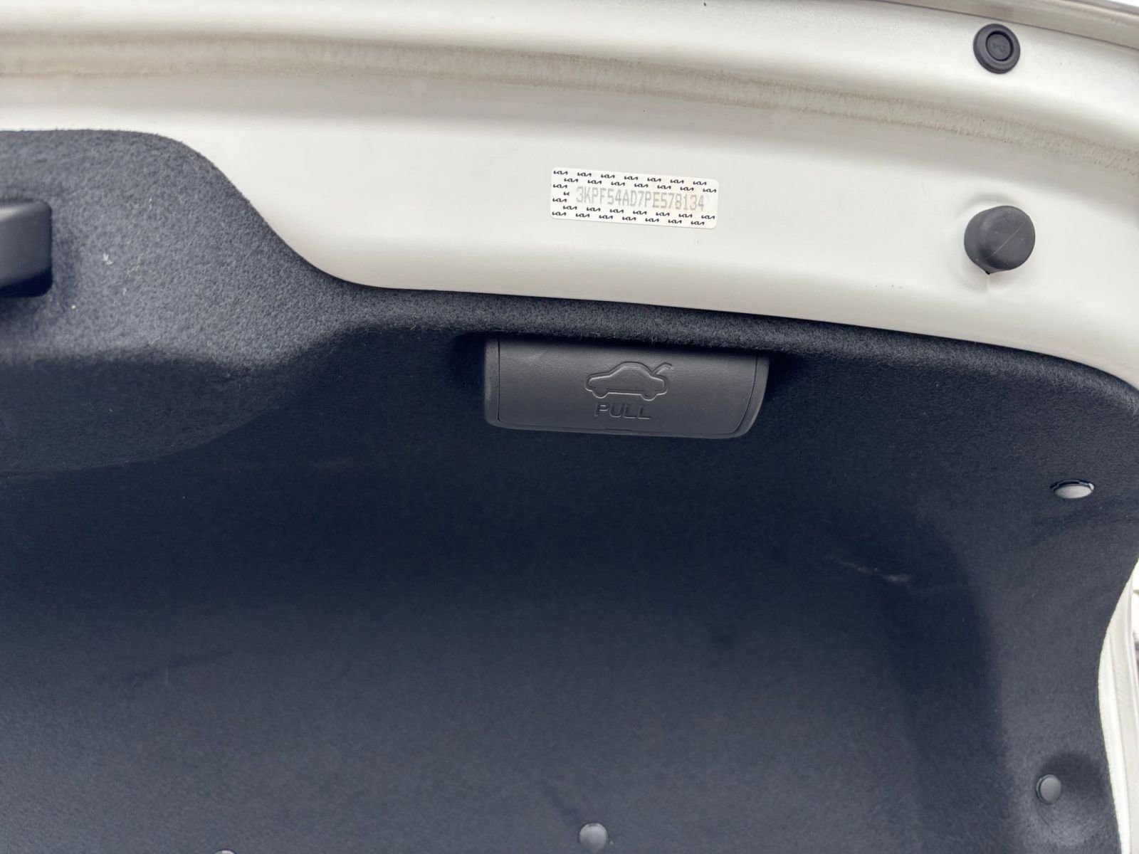 Thumbnail: 2023 Kia Forte - 24