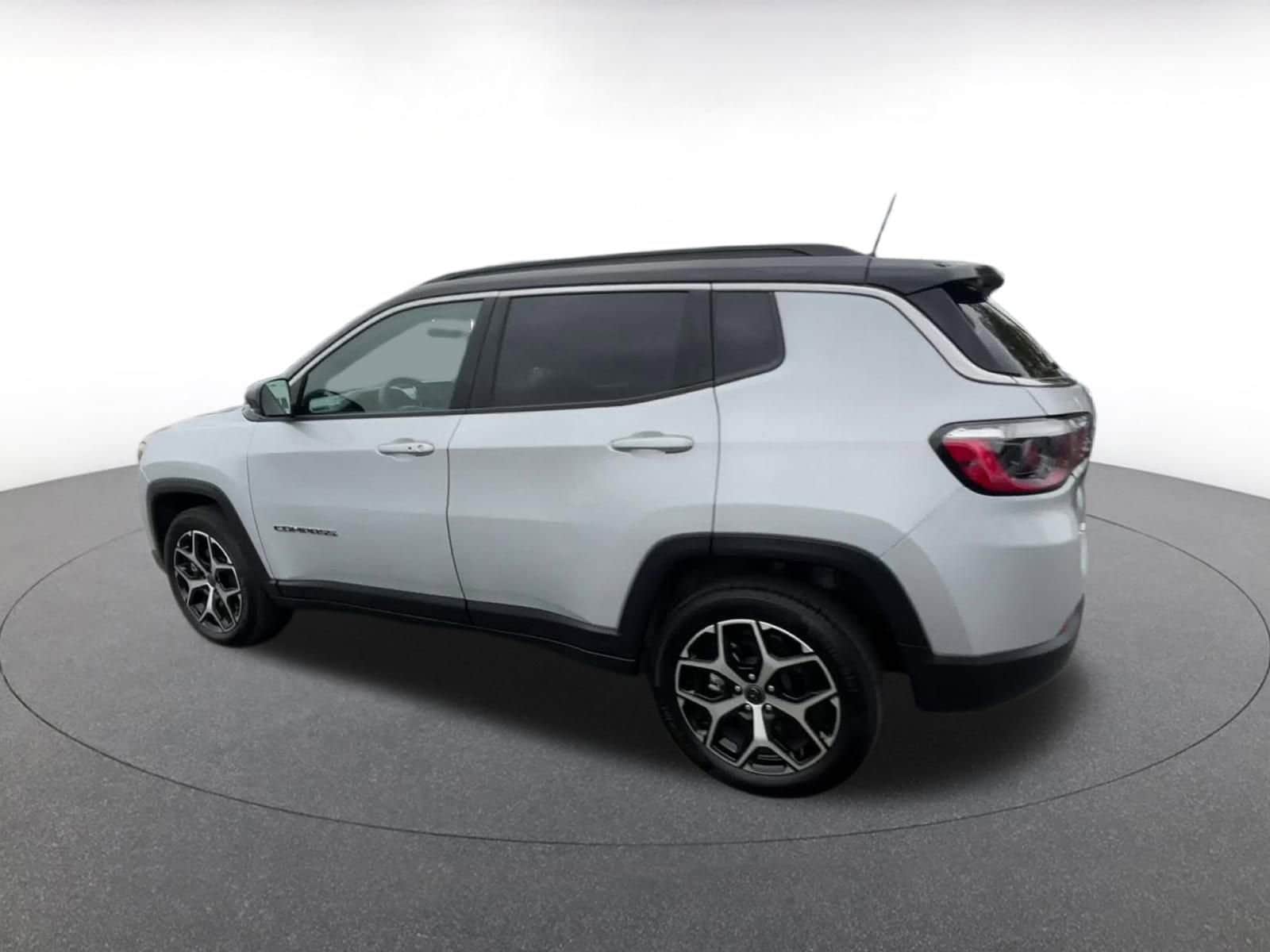 Thumbnail: 2025 Jeep Compass - 10