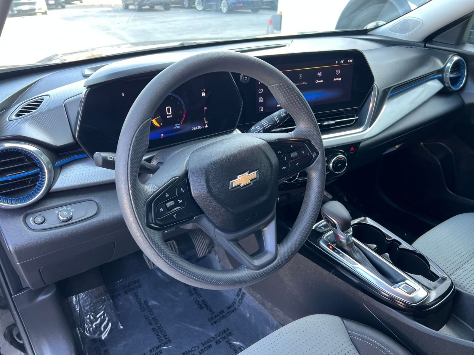 Thumbnail: 2025 Chevrolet Trax - 31