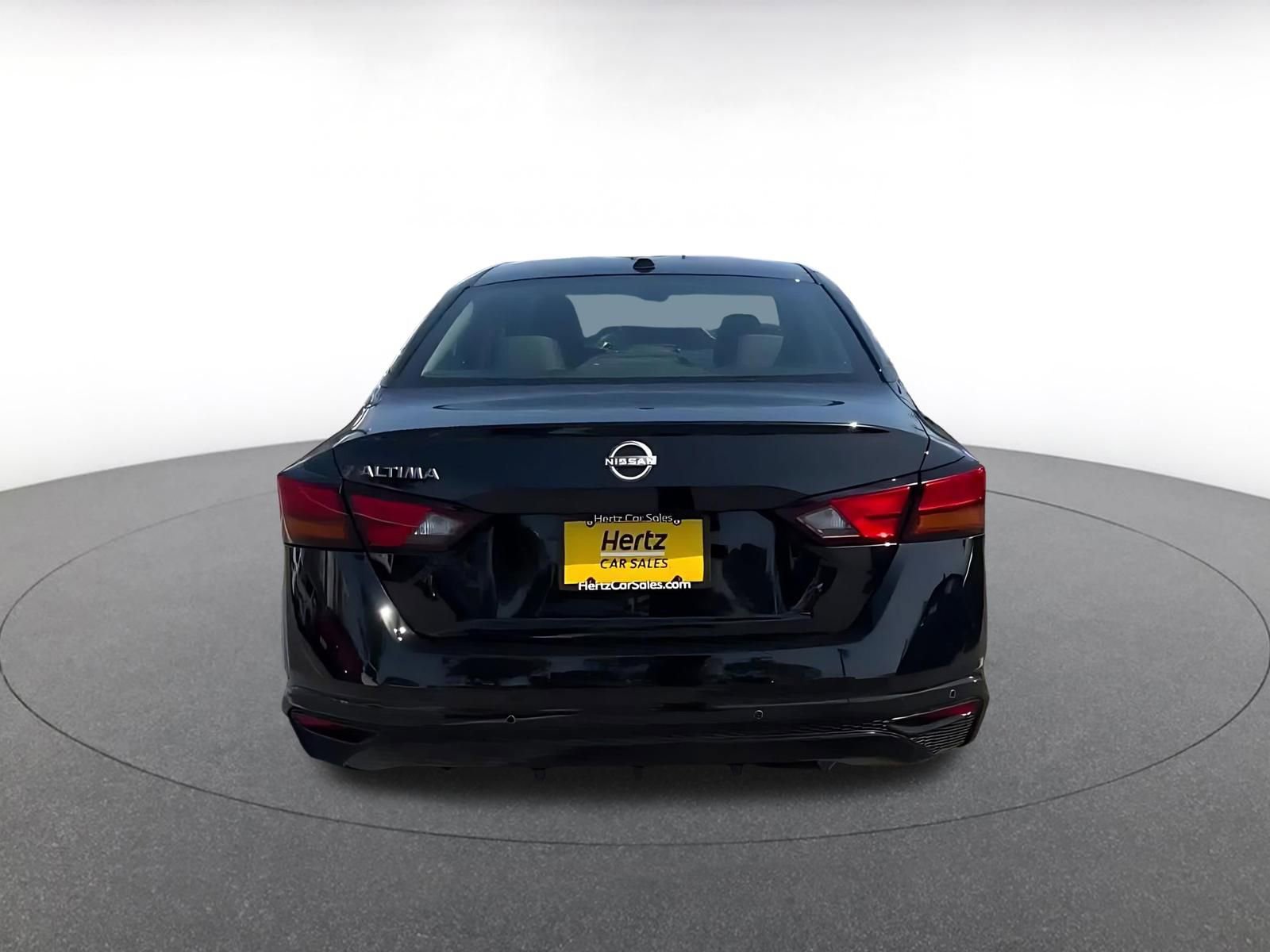 Thumbnail: 2025 Nissan Altima - 12