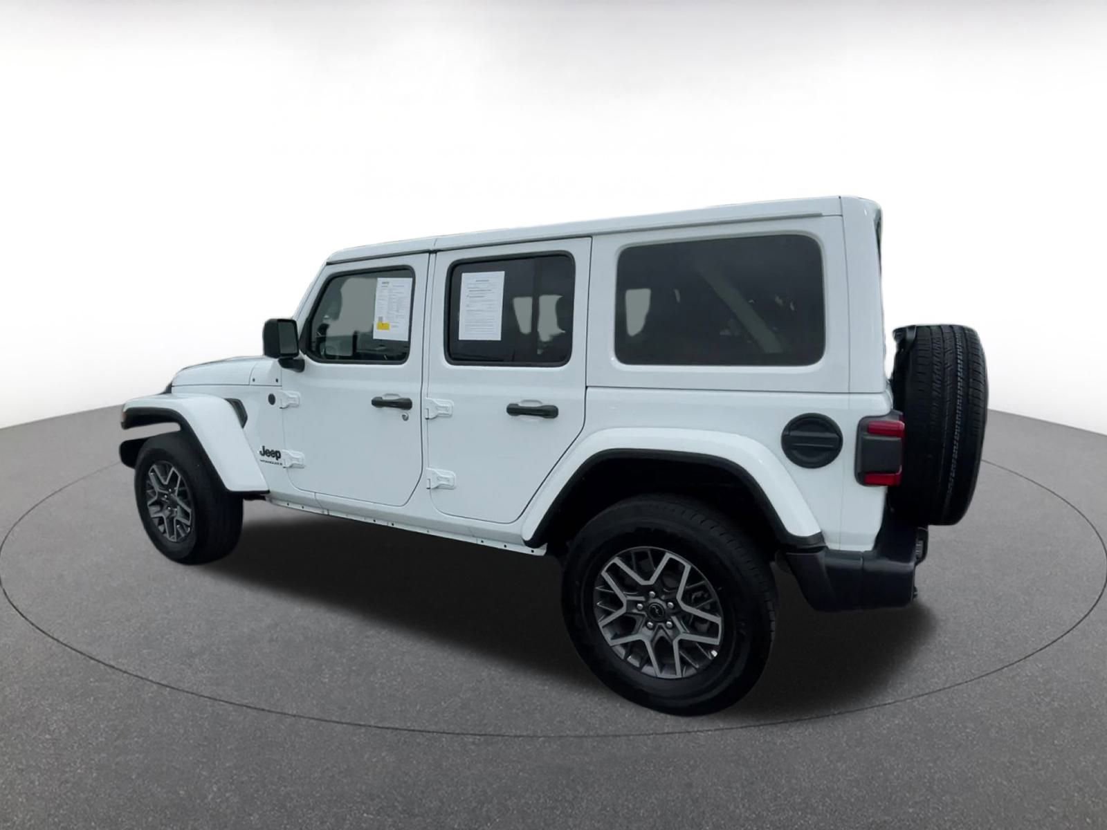 Thumbnail: 2025 Jeep Wrangler - 10