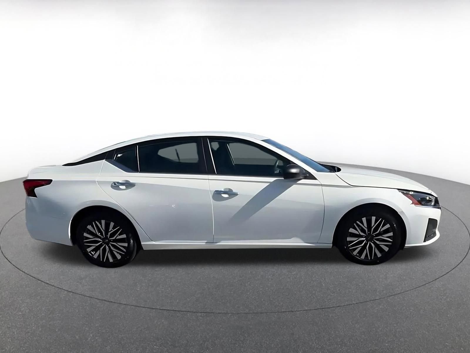Thumbnail: 2025 Nissan Altima - 16