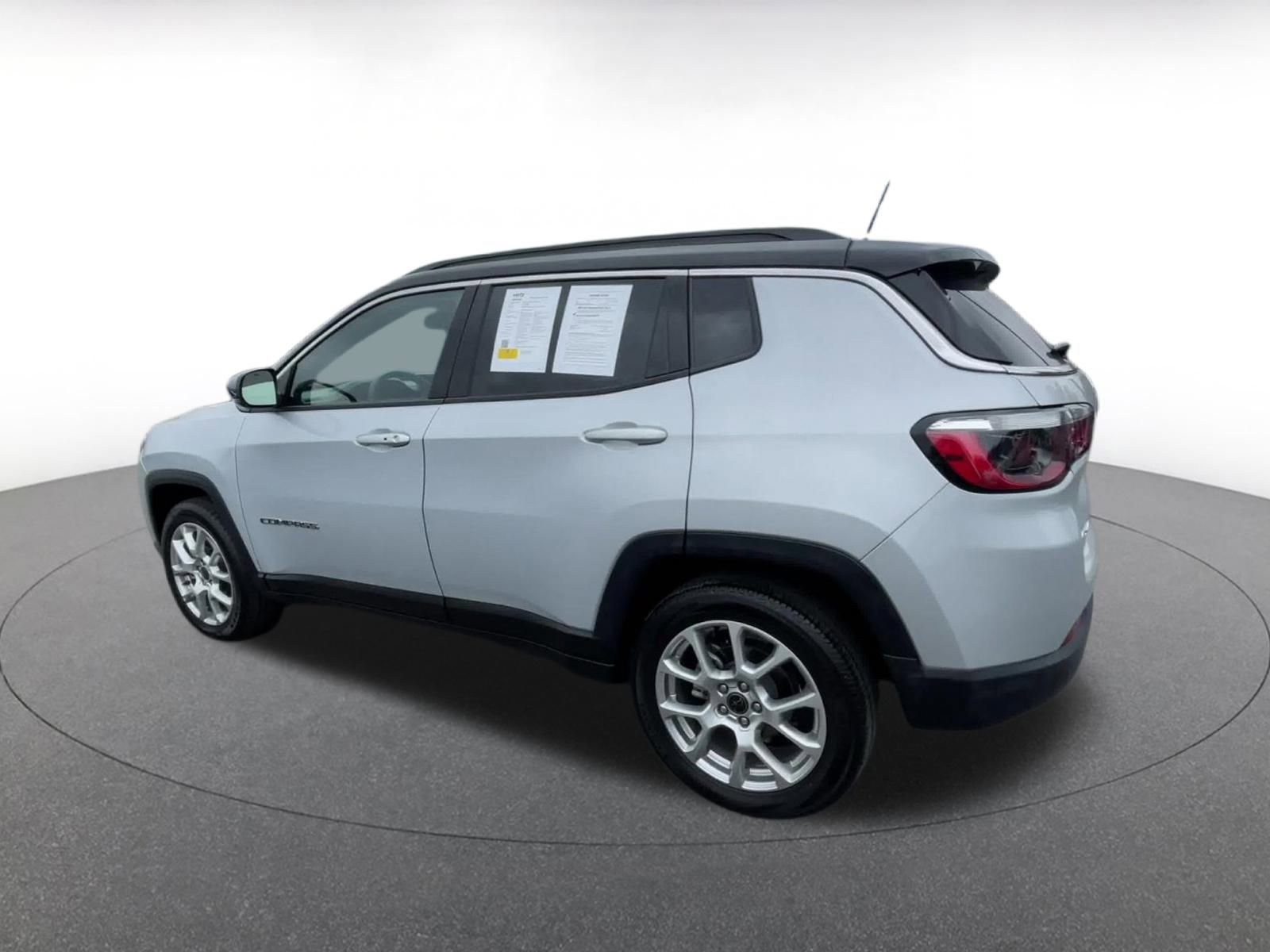 Thumbnail: 2025 Jeep Compass - 10