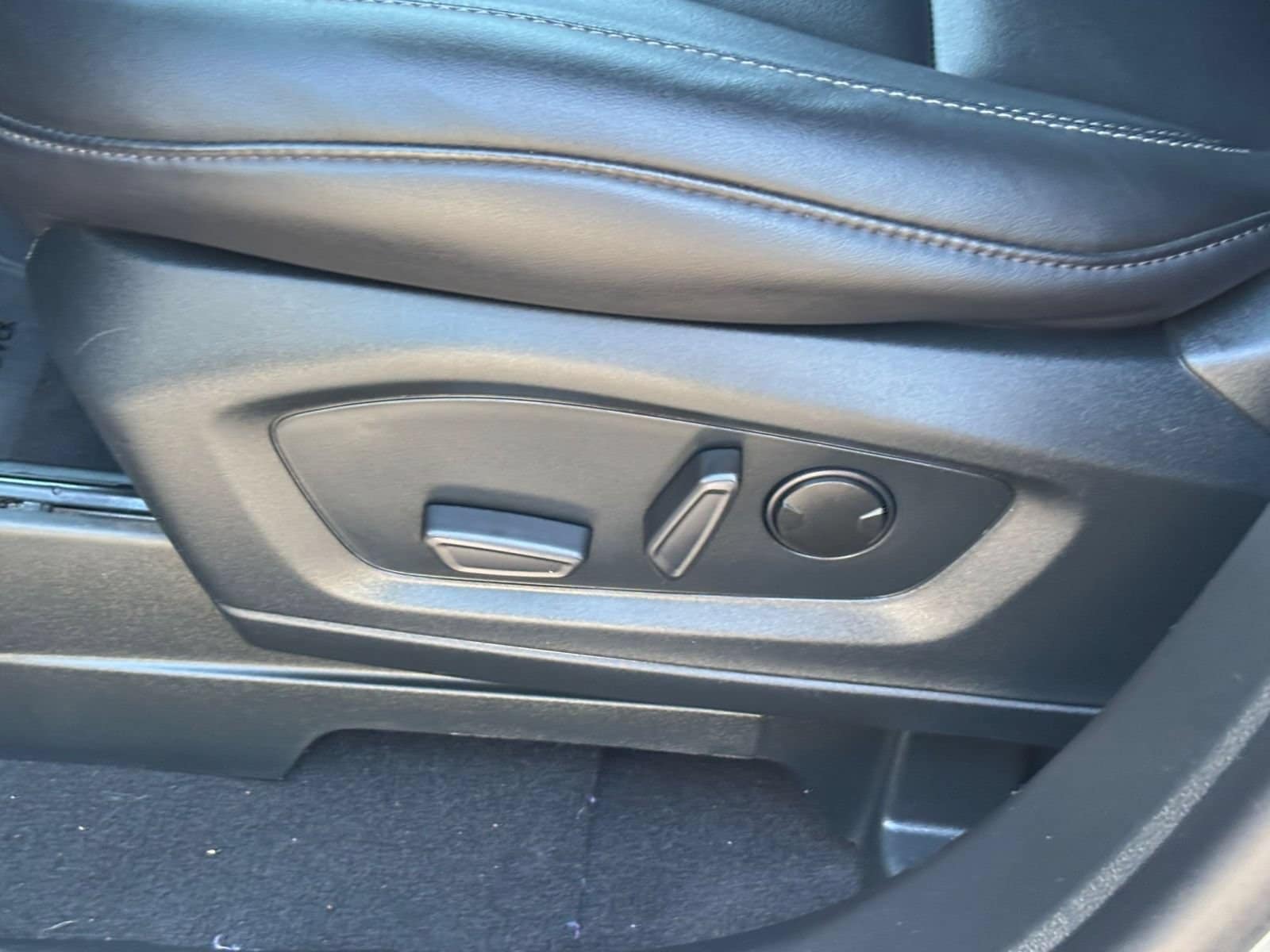 Thumbnail: 2024 Ford Explorer - 21