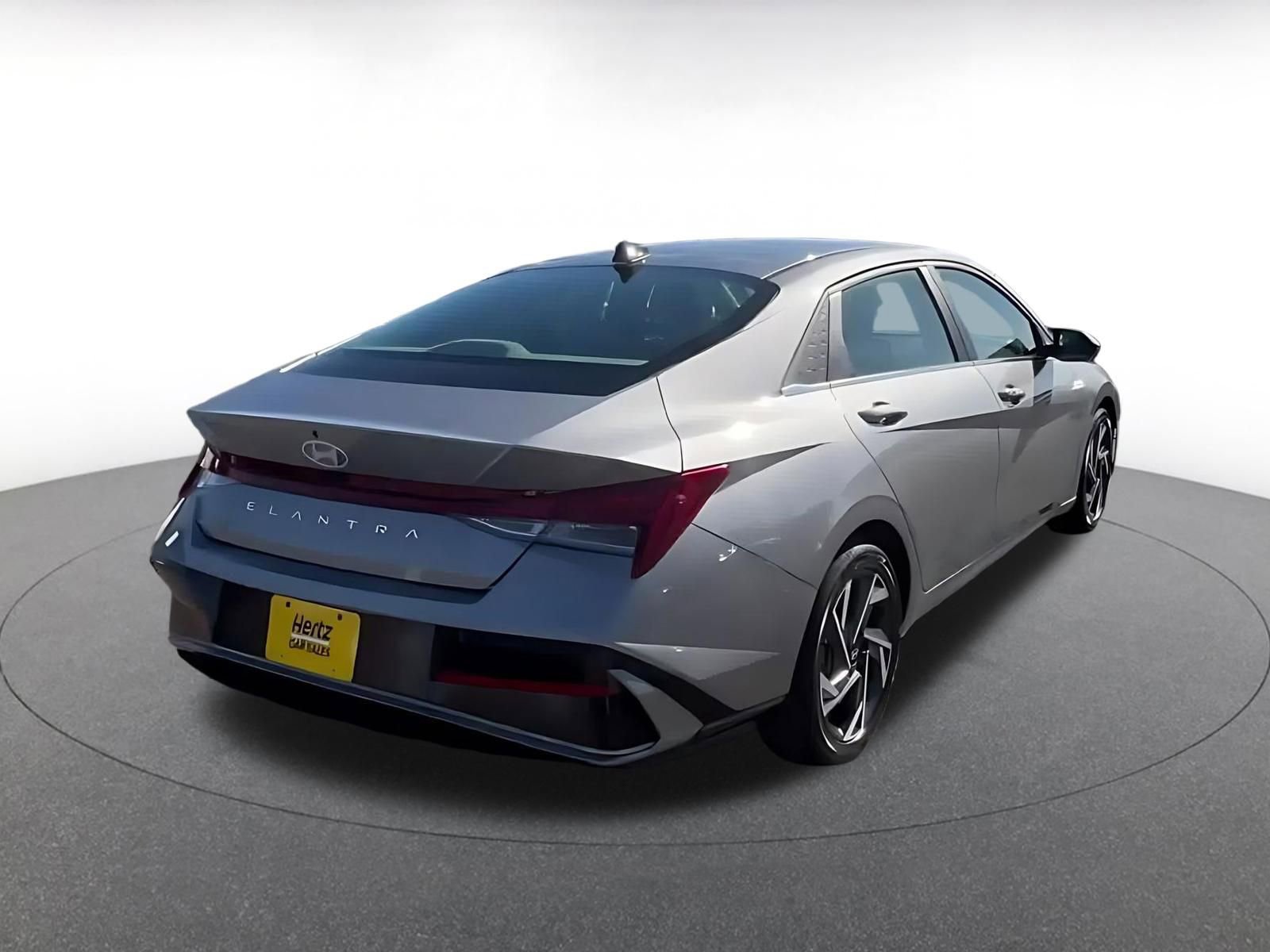 Thumbnail: 2025 Hyundai Elantra - 15