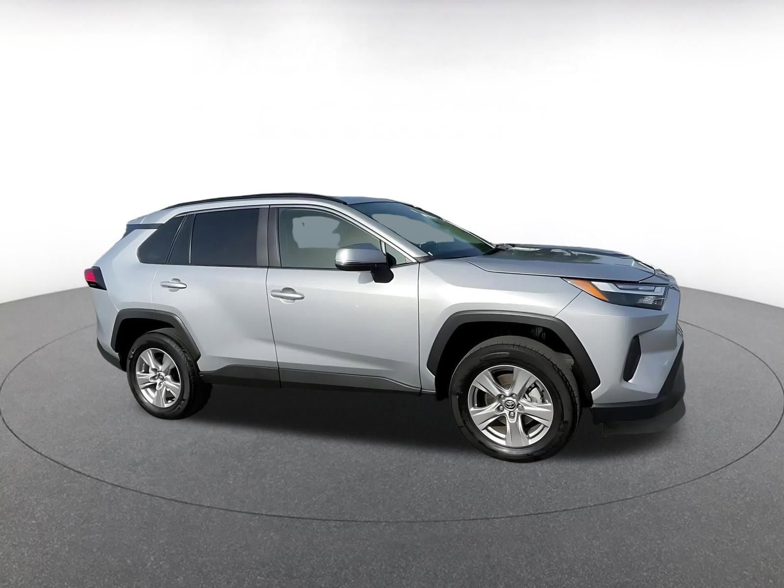 Thumbnail: 2025 Toyota RAV4 - 2