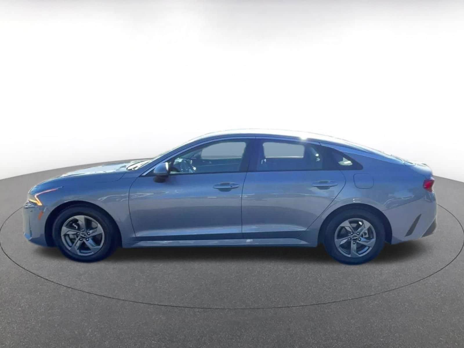 Thumbnail: 2023 Kia K5 - 9