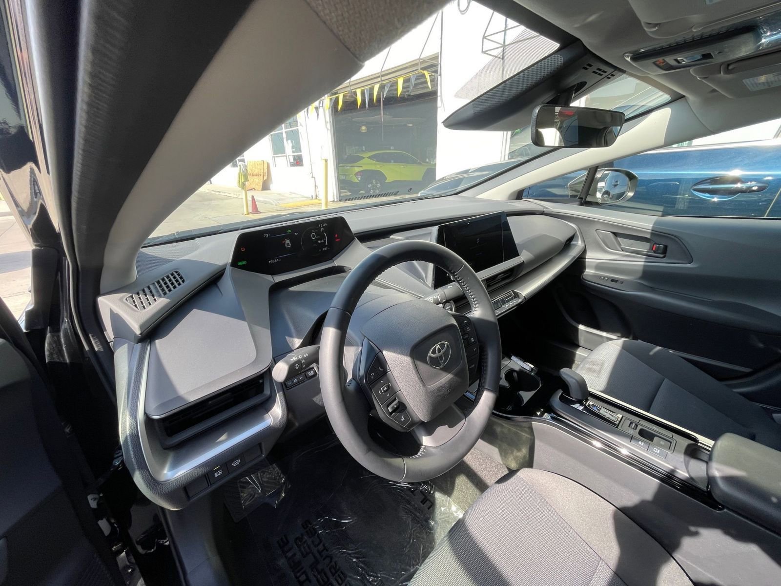 Thumbnail: 2025 Toyota Prius - 34