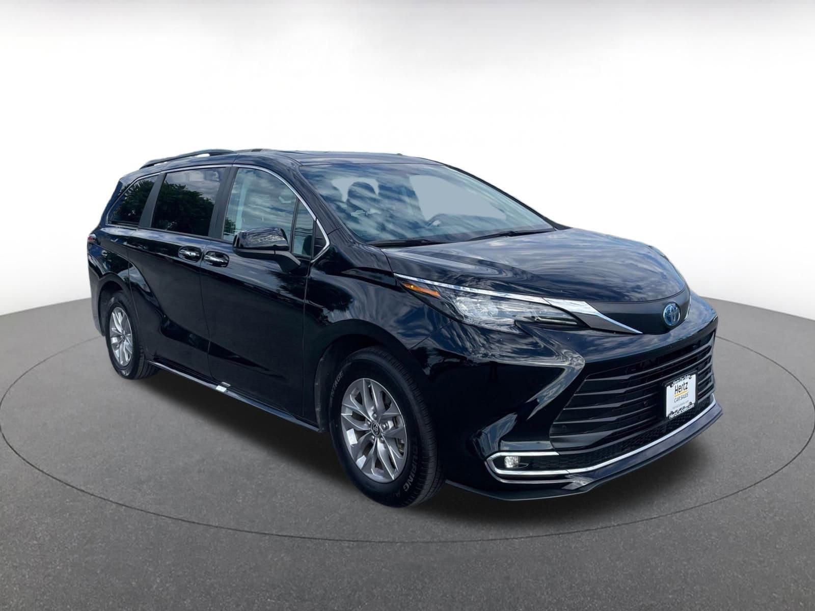 Thumbnail: 2024 Toyota Sienna - 1