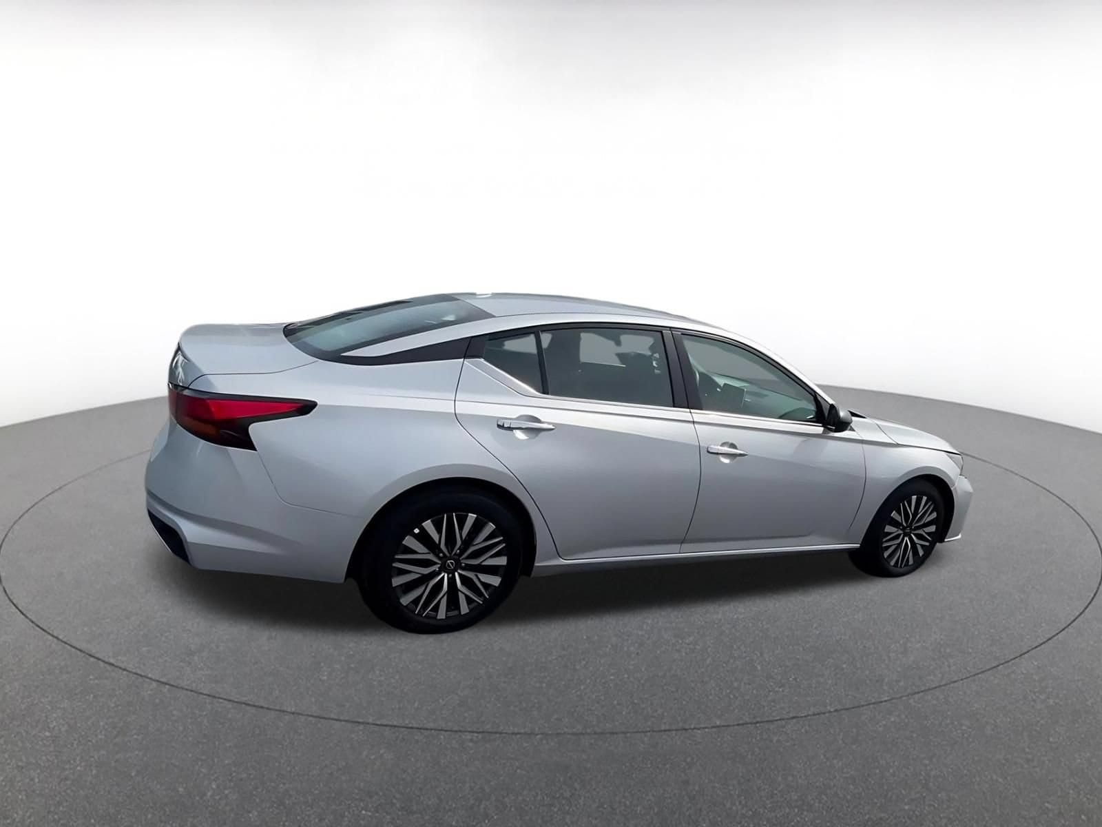Thumbnail: 2025 Nissan Altima - 14