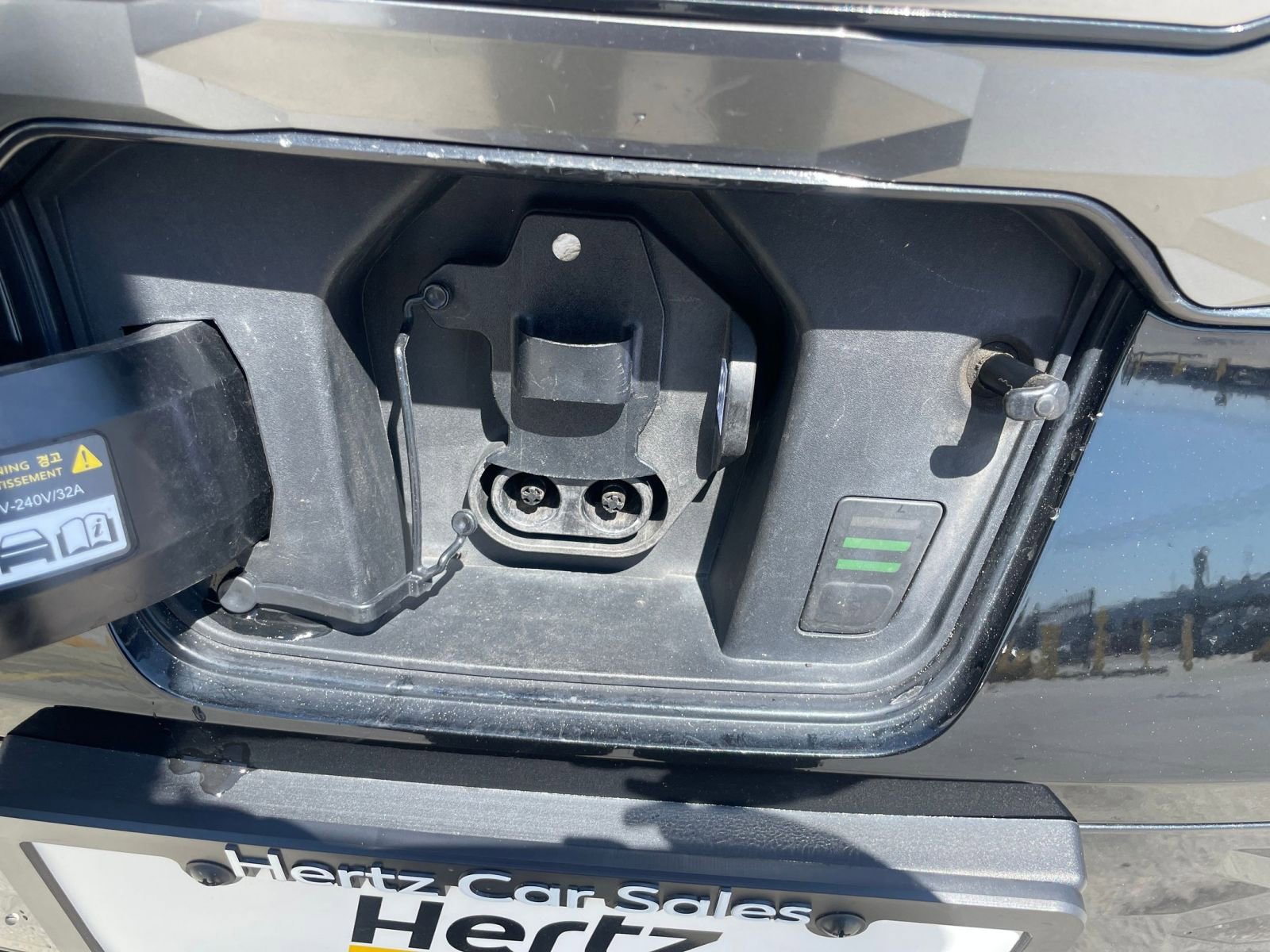 Thumbnail: 2023 Kia Niro - 23