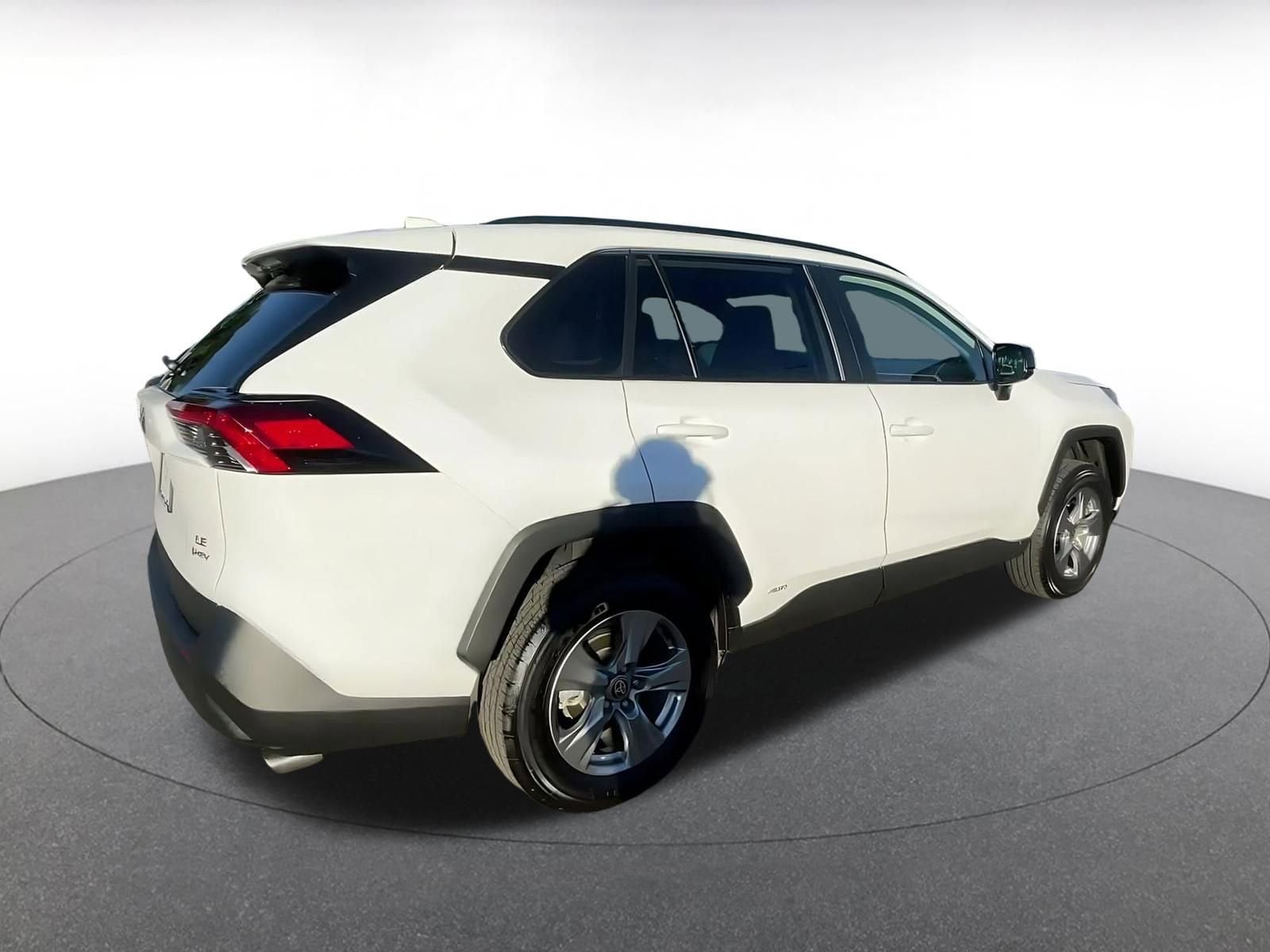 Thumbnail: 2025 Toyota RAV4 - 14