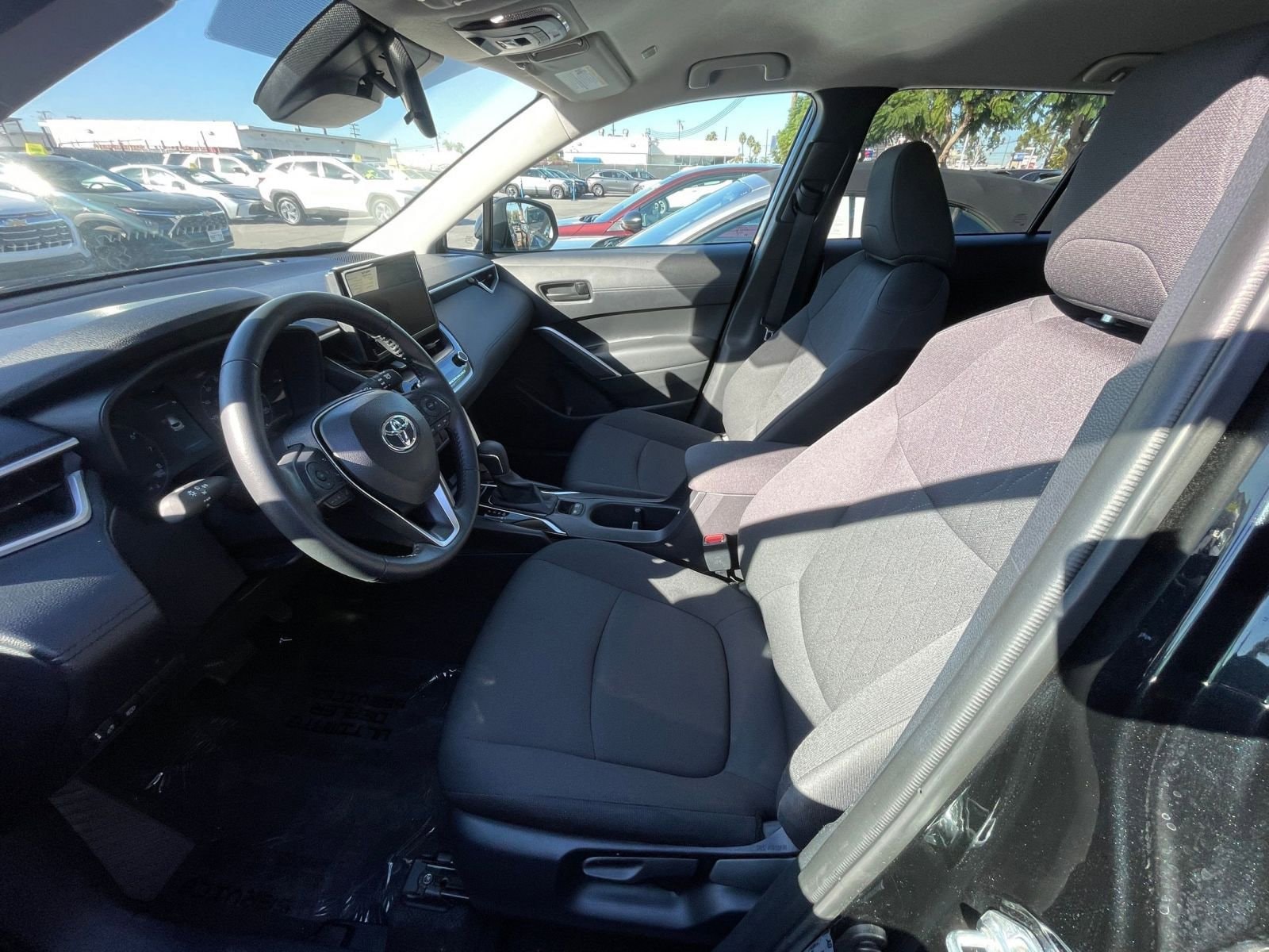 Thumbnail: 2025 Toyota Corolla Cross - 27