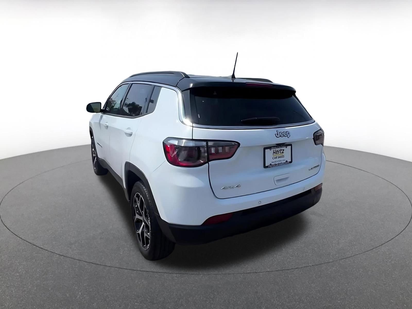 Thumbnail: 2025 Jeep Compass - 11