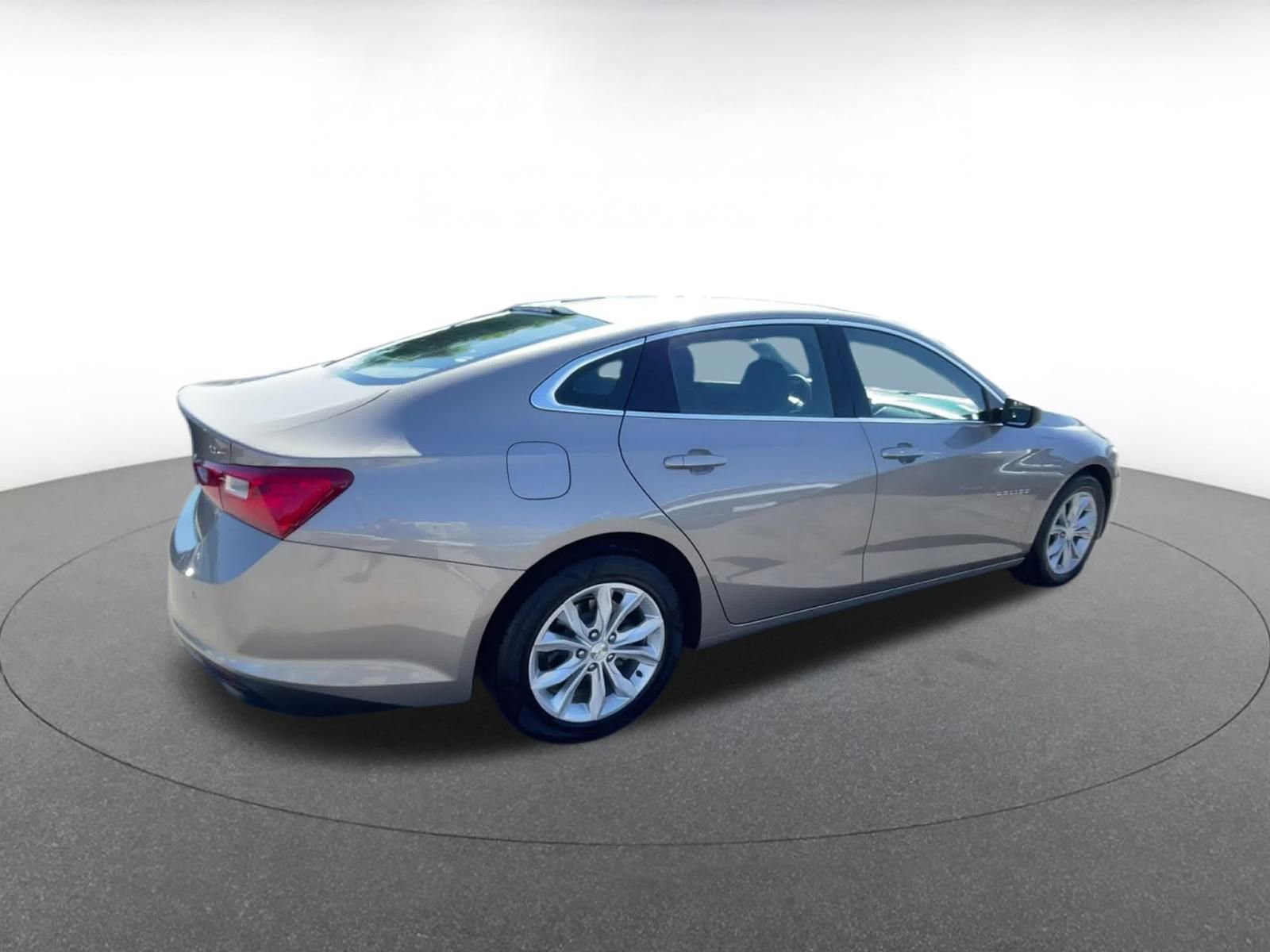 Thumbnail: 2023 Chevrolet Malibu - 15