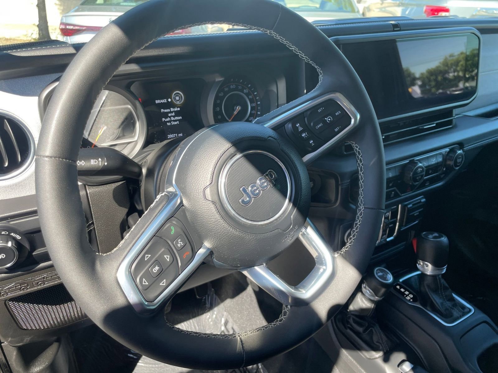 Thumbnail: 2025 Jeep Wrangler - 28