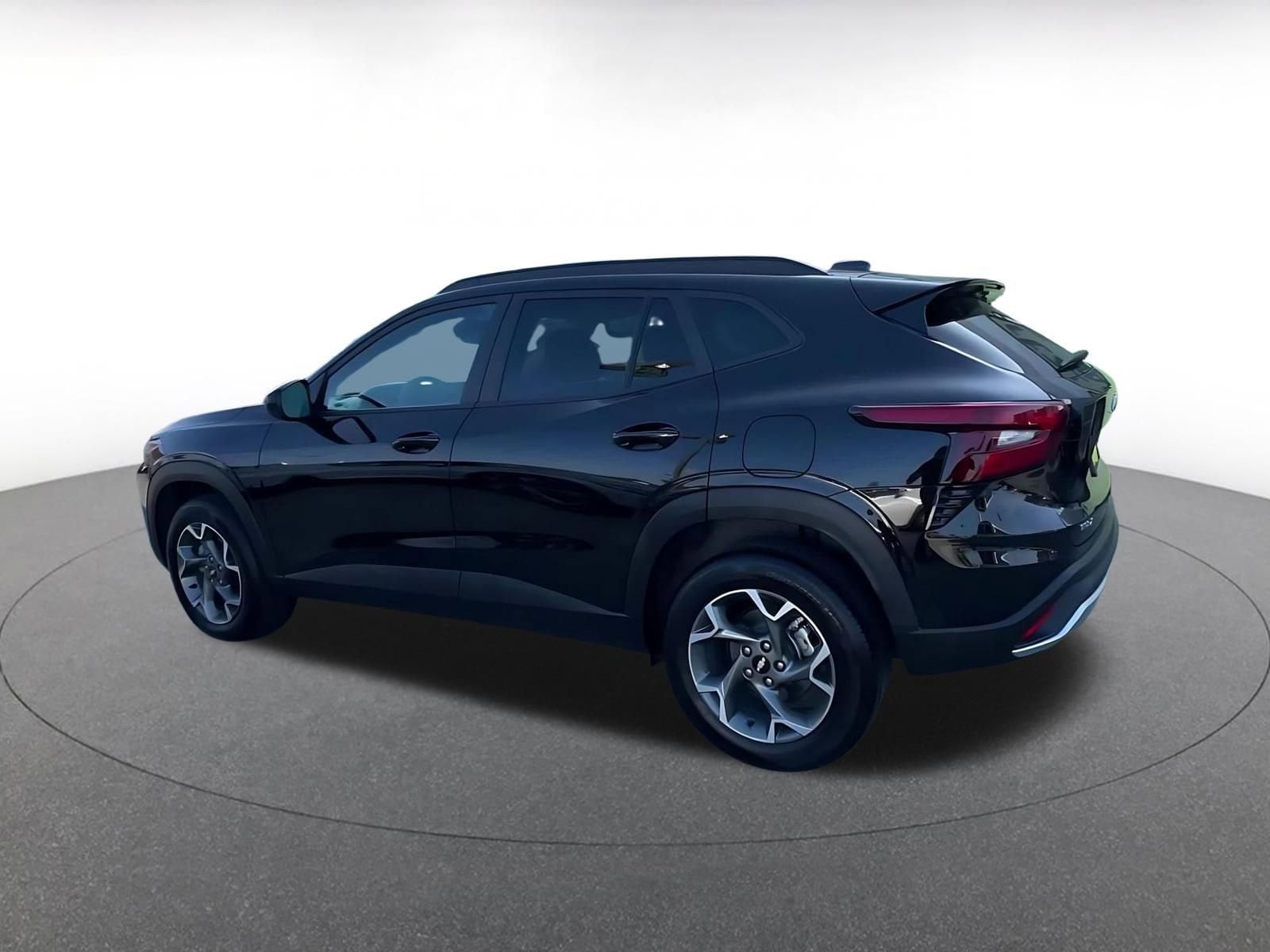 Thumbnail: 2025 Chevrolet Trax - 10