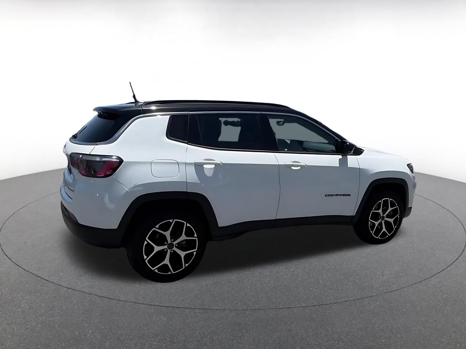 Thumbnail: 2025 Jeep Compass - 10