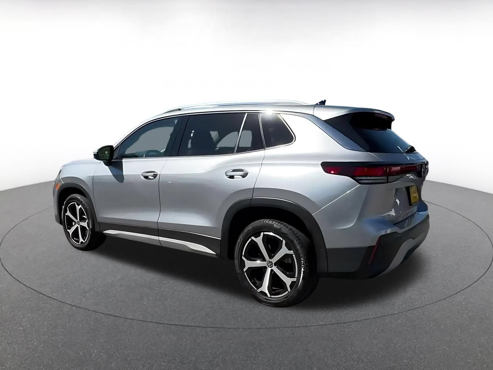 Thumbnail: 2026 Volkswagen Tiguan - 9