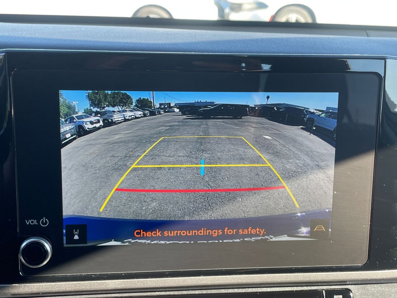 Thumbnail: 2025 Toyota Camry - 17