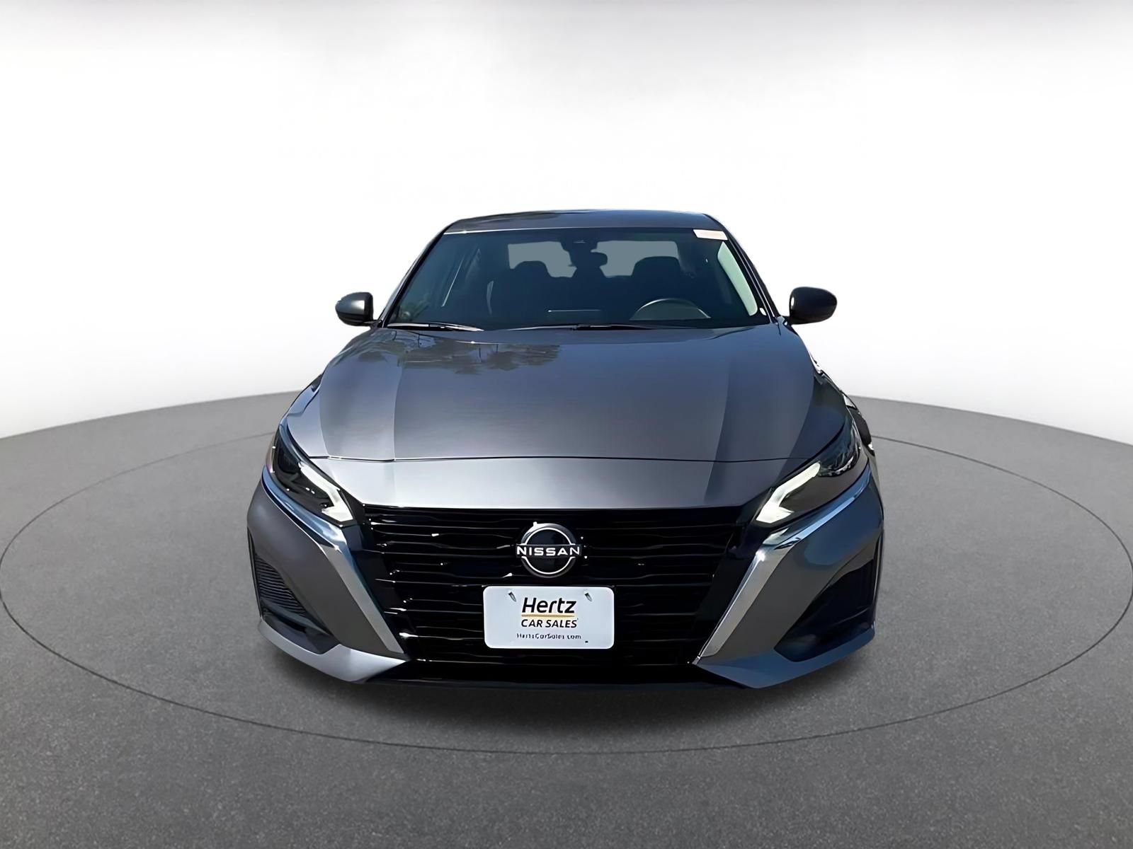 Thumbnail: 2025 Nissan Altima - 4
