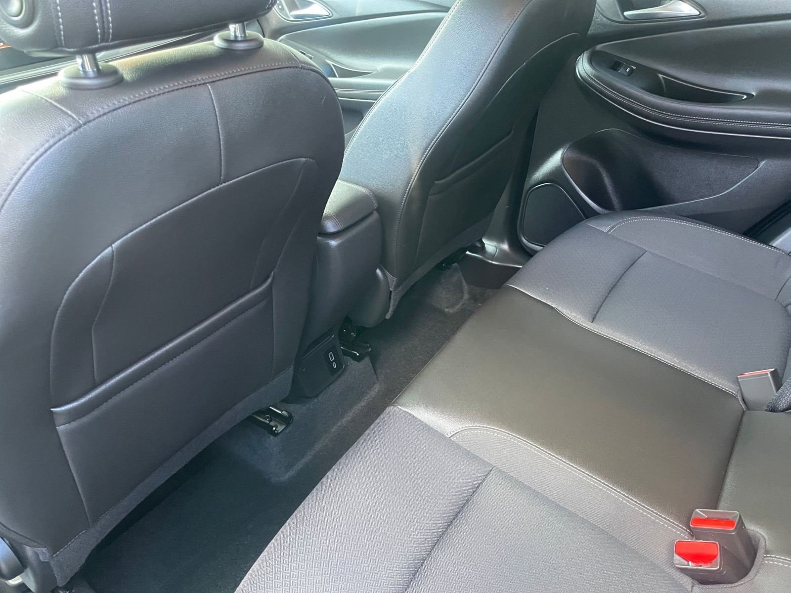 Thumbnail: 2025 Buick Encore GX - 24