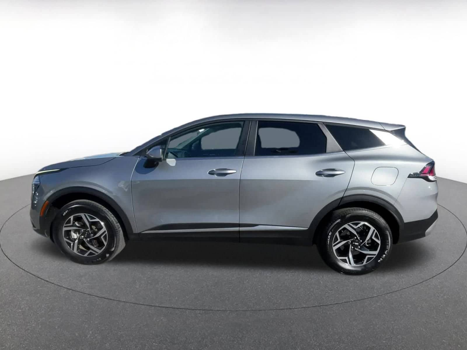 Thumbnail: 2024 Kia Sportage - 9