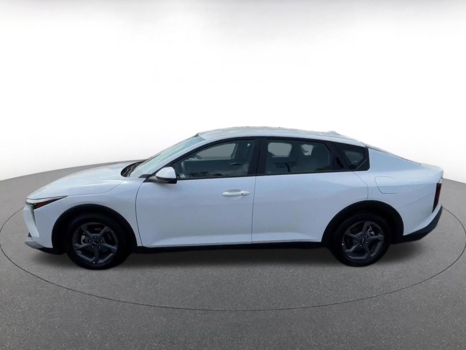 Thumbnail: 2025 Kia K4 - 9