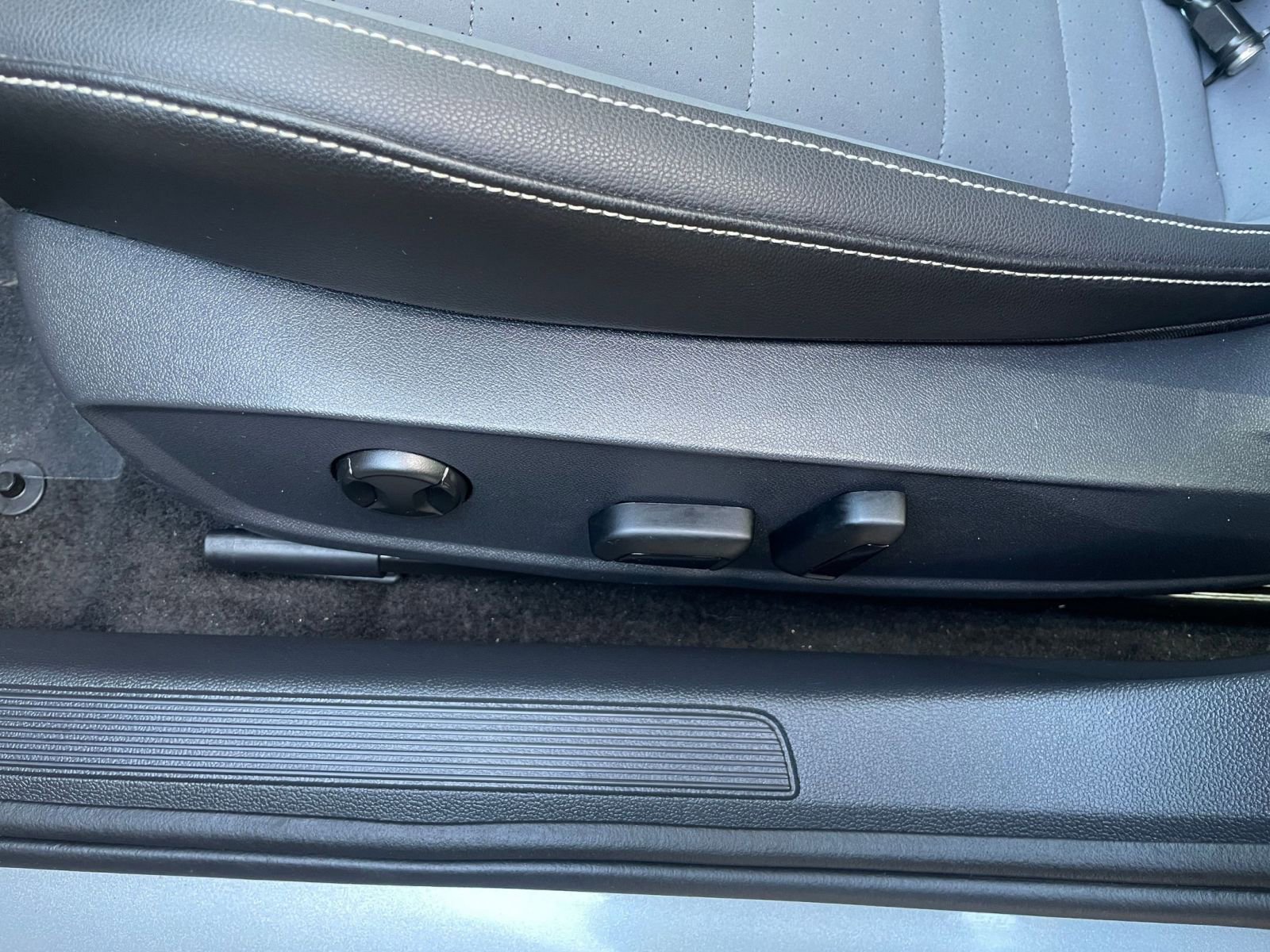 Thumbnail: 2025 Volkswagen Jetta - 23