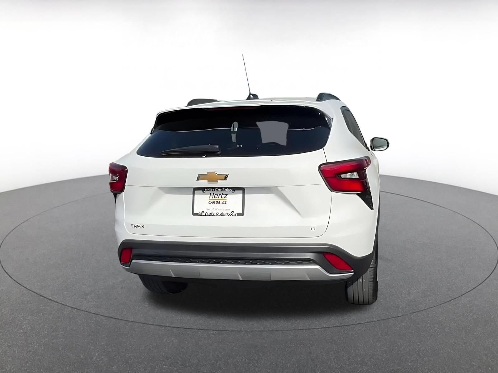 Thumbnail: 2025 Chevrolet Trax - 12