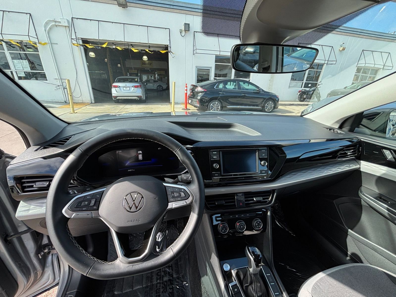 2024 Volkswagen Taos S 33