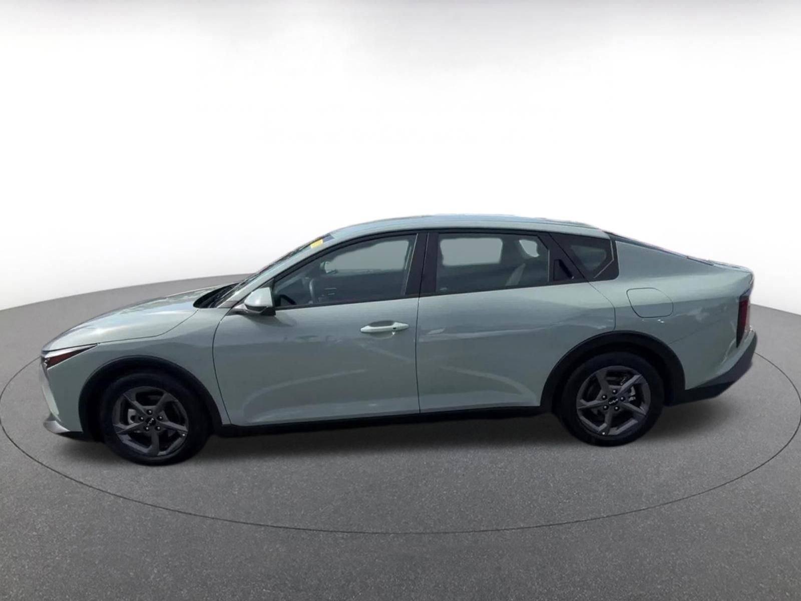 Thumbnail: 2025 Kia K4 - 9