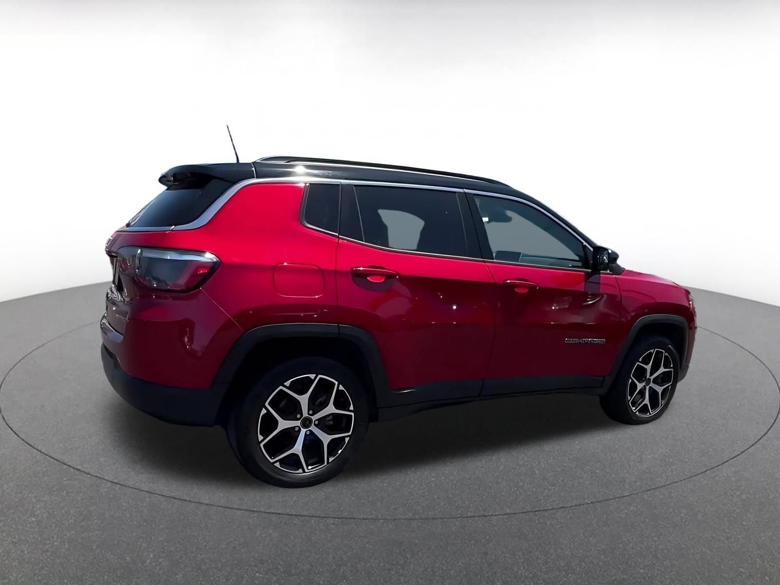 Thumbnail: 2025 Jeep Compass - 13