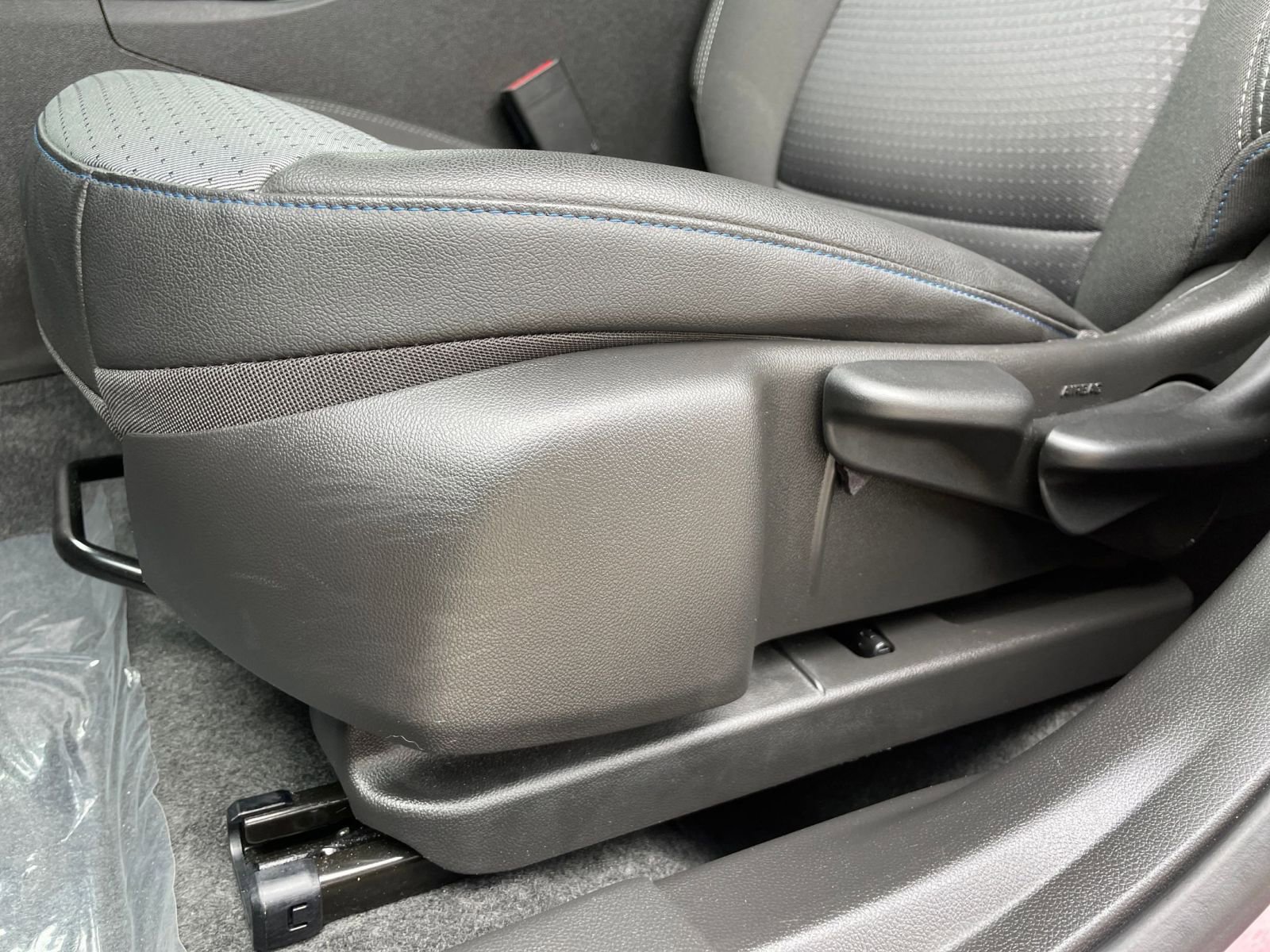 Thumbnail: 2025 Chevrolet Trax - 21