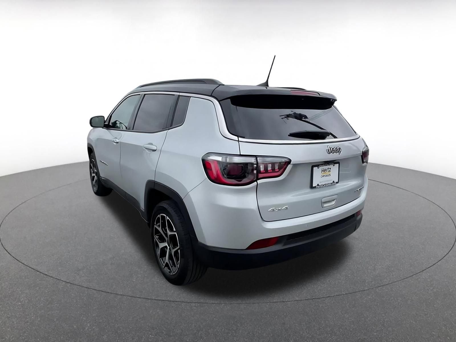 Thumbnail: 2025 Jeep Compass - 11