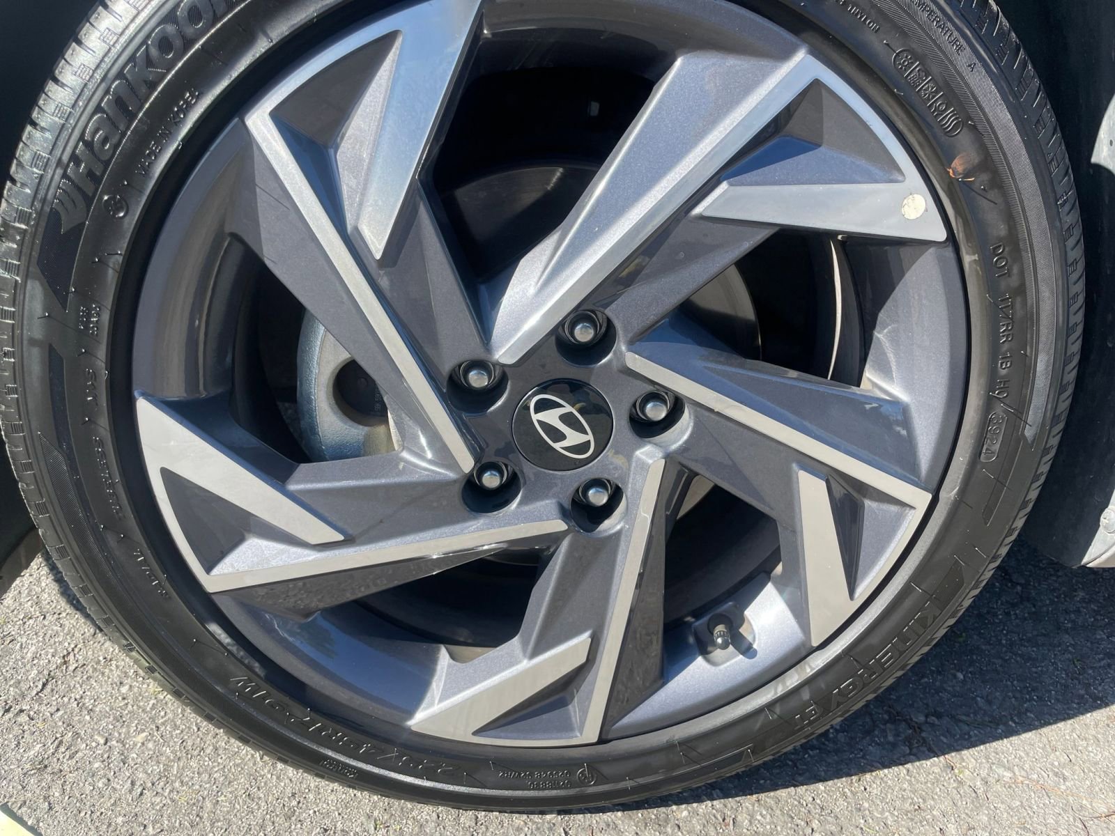 Thumbnail: 2025 Hyundai Elantra - 30