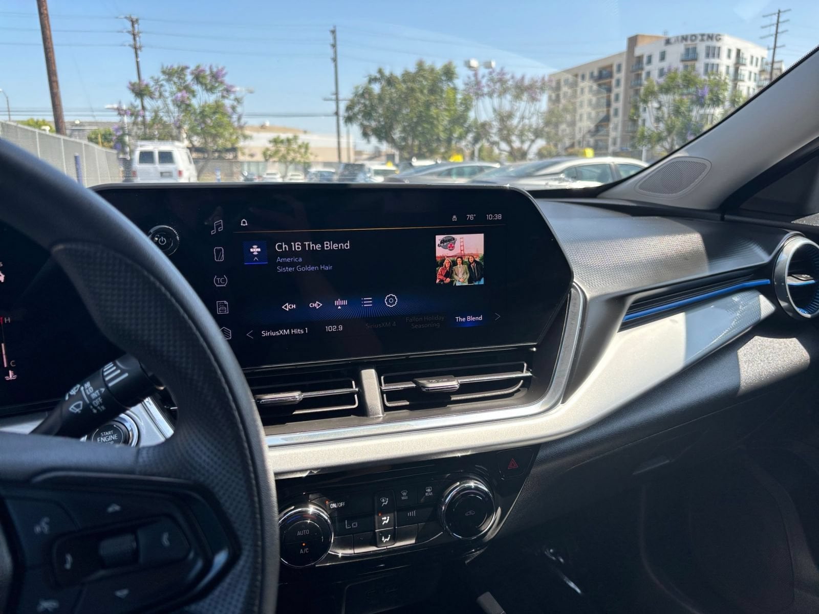 Thumbnail: 2025 Chevrolet Trax - 20