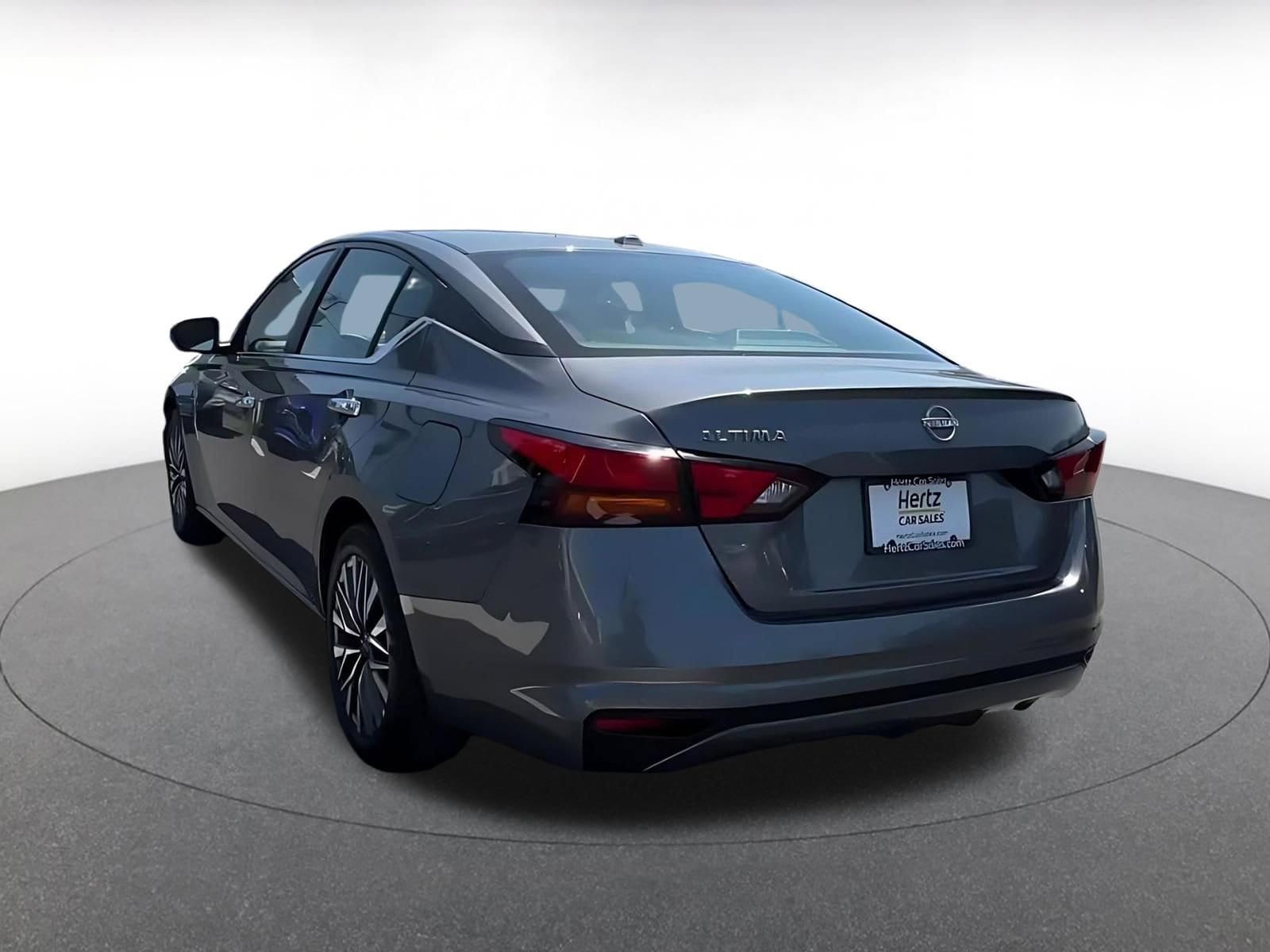 Thumbnail: 2025 Nissan Altima - 10