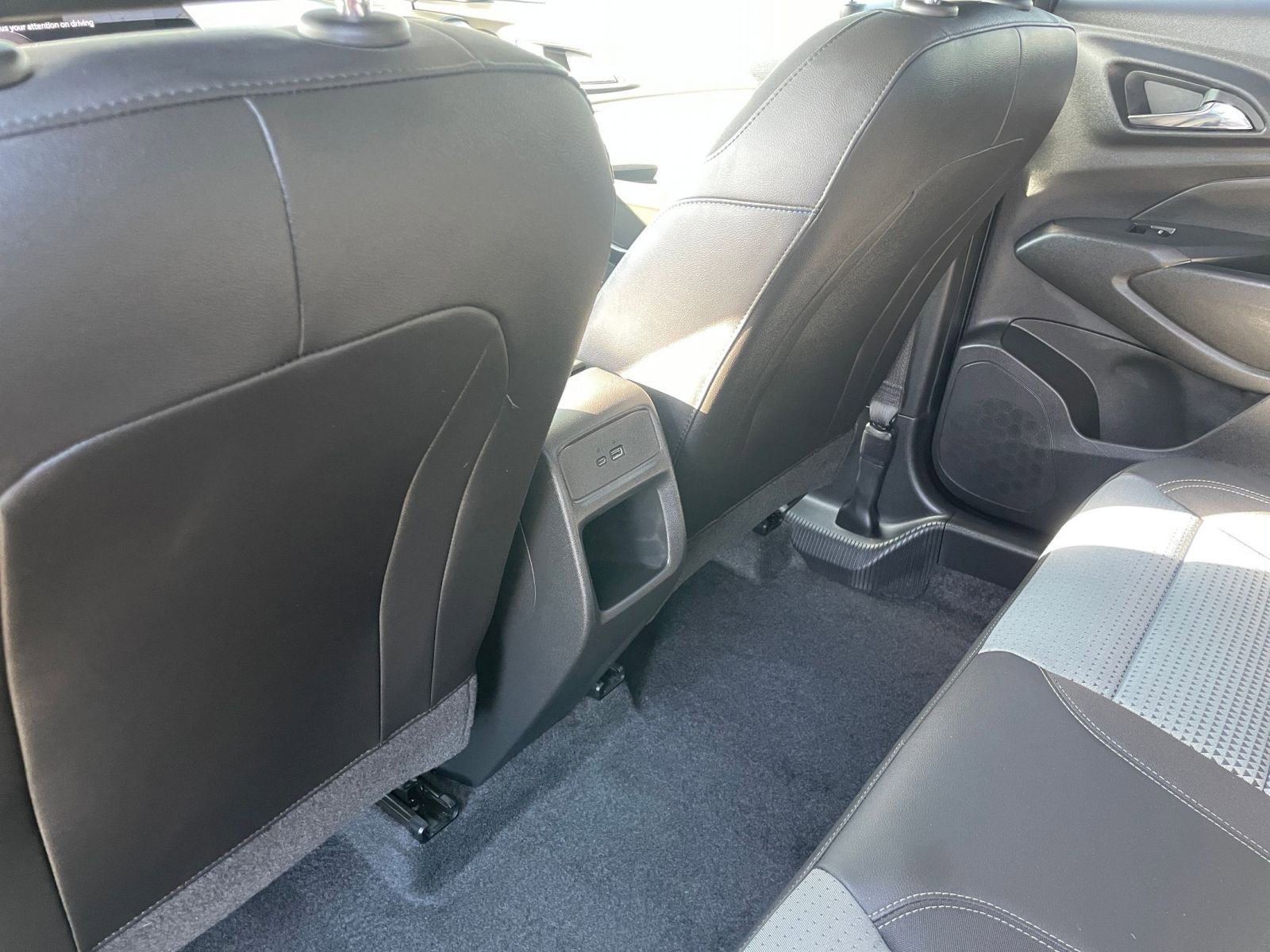 Thumbnail: 2025 Chevrolet Trax - 23