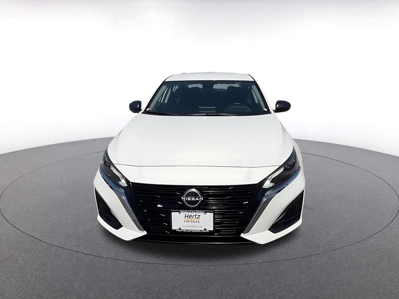 Thumbnail: 2025 Nissan Altima - 4