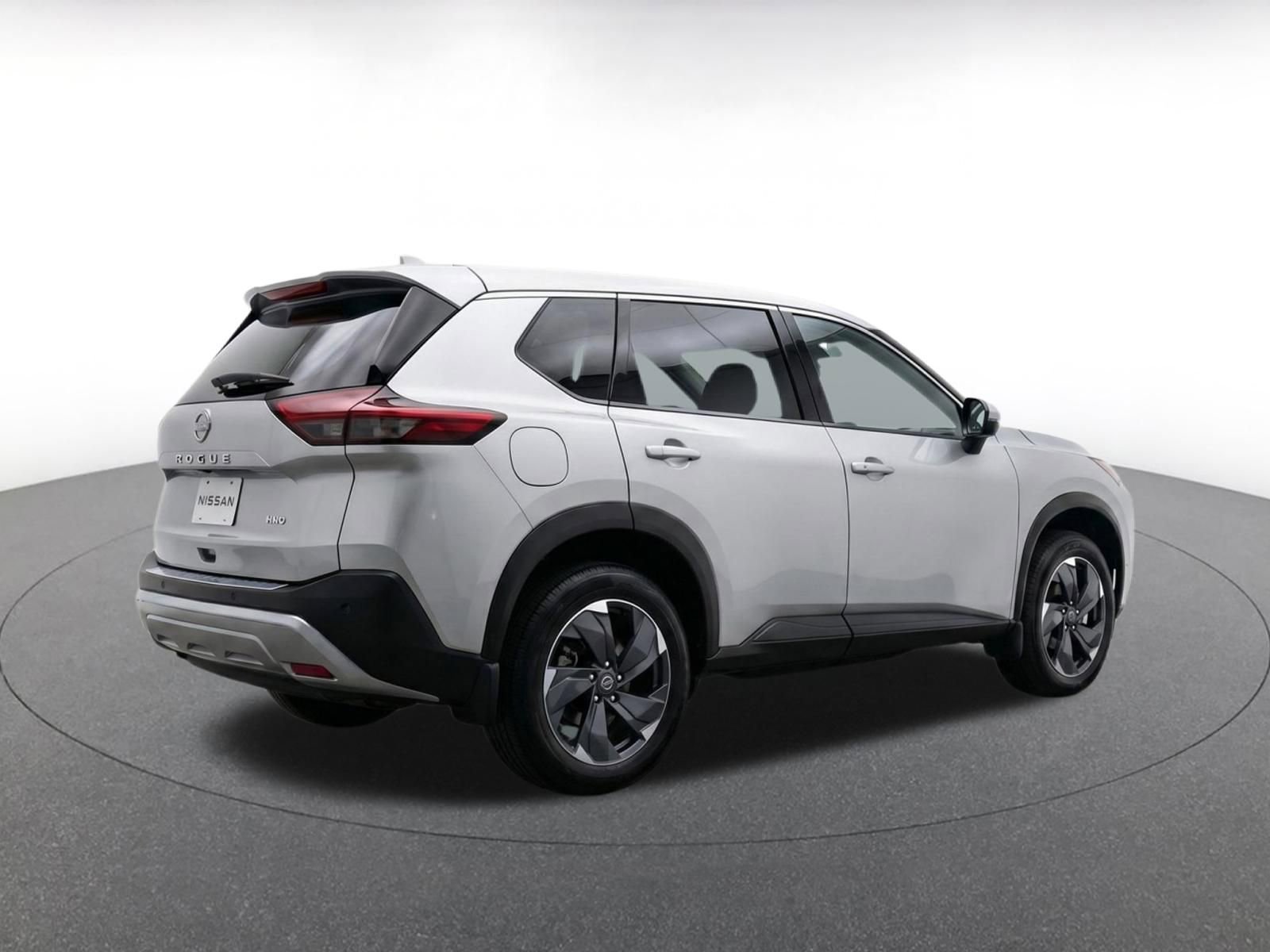 Thumbnail: 2025 Nissan Rogue - 9