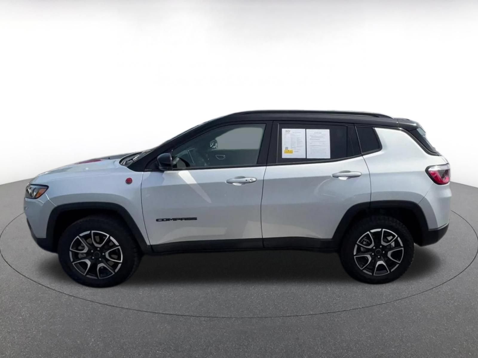 Thumbnail: 2025 Jeep Compass - 8
