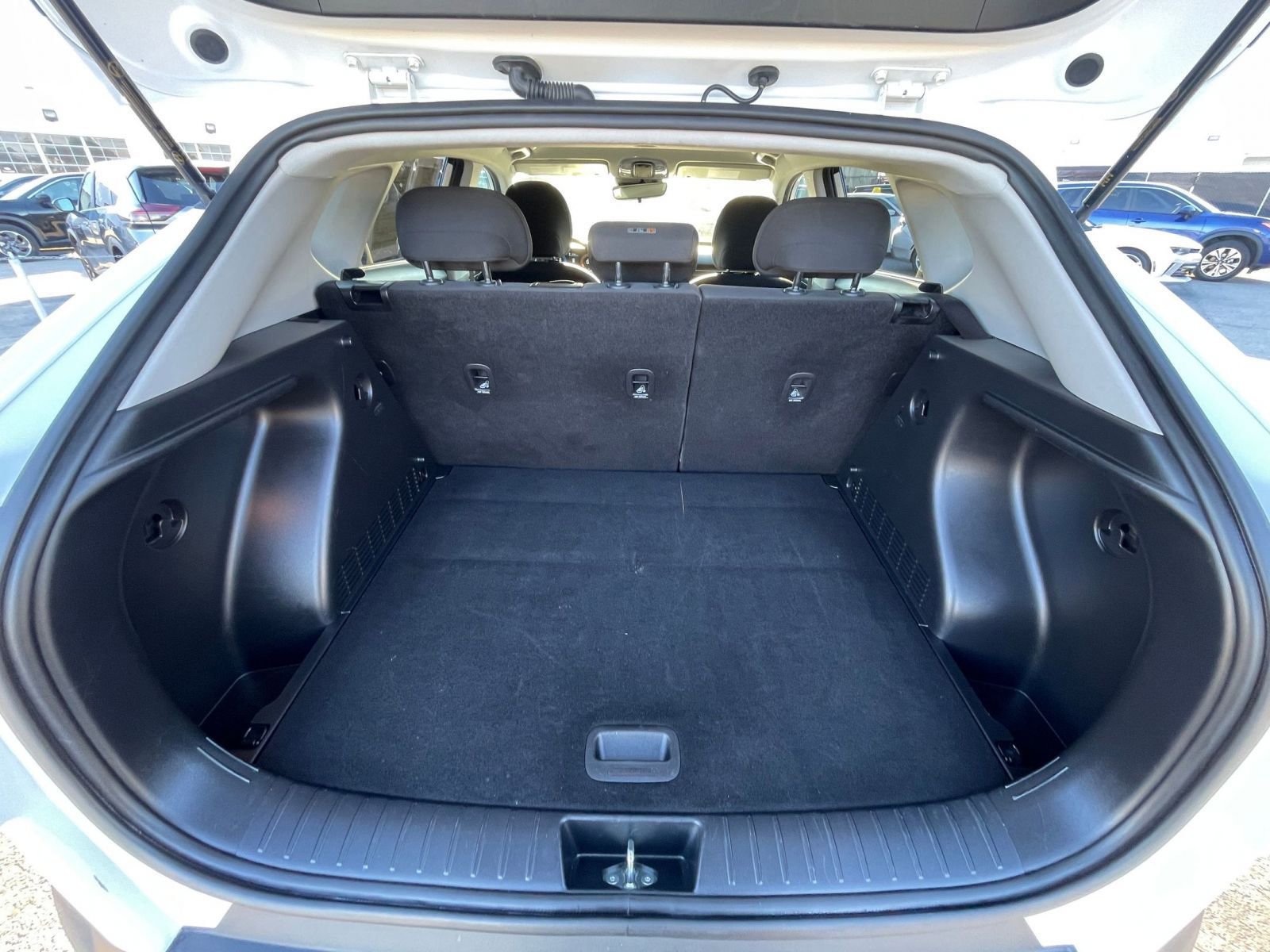 Thumbnail: 2025 Hyundai Kona - 32