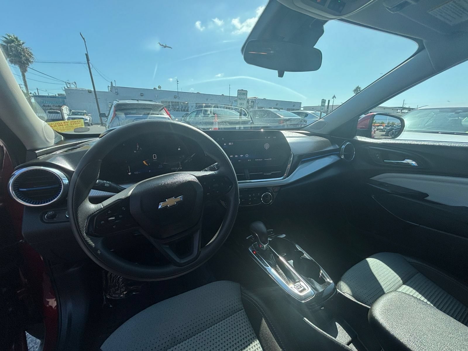 Thumbnail: 2025 Chevrolet Trax - 33