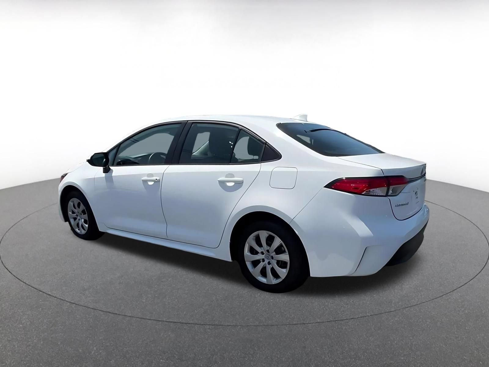 Thumbnail: 2025 Toyota Corolla - 10