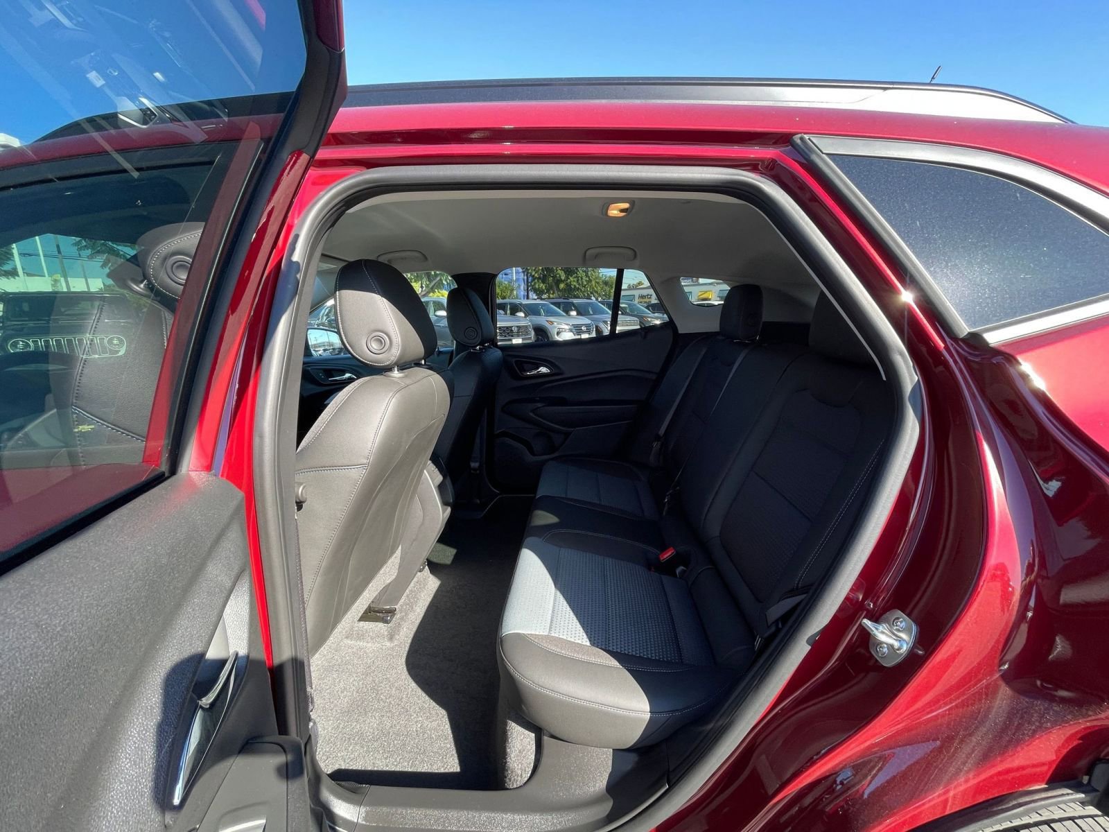 Thumbnail: 2025 Chevrolet Trax - 25