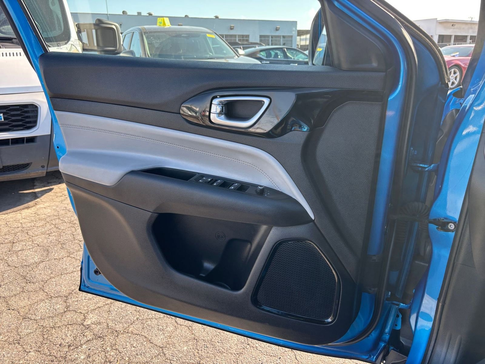 Thumbnail: 2025 Jeep Compass - 18