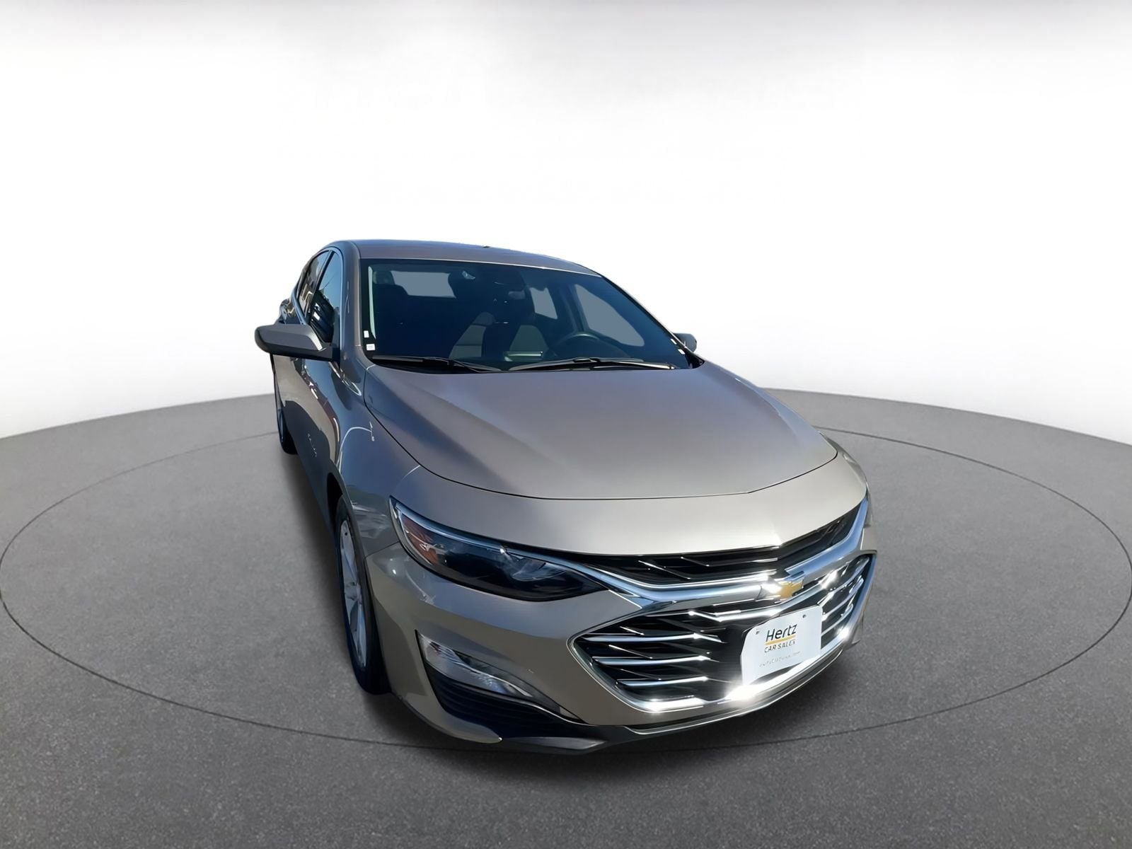Thumbnail: 2023 Chevrolet Malibu - 3